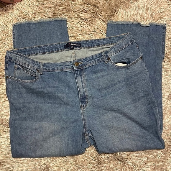 DENIM‎ 24/7 Woman’s 20W Blue Jeans - Picture 1 of 11